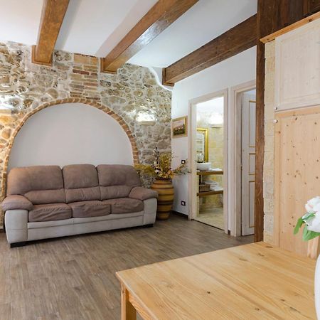 テルモリ ディペンダンス ルドヴィーカ Bed & Breakfast エクステリア 写真